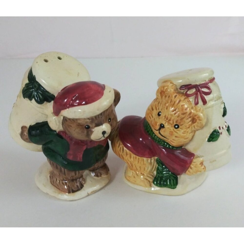 Vintage Seasons Collection Teddy Bears Carrying Jars Salt & Pepper Shakers